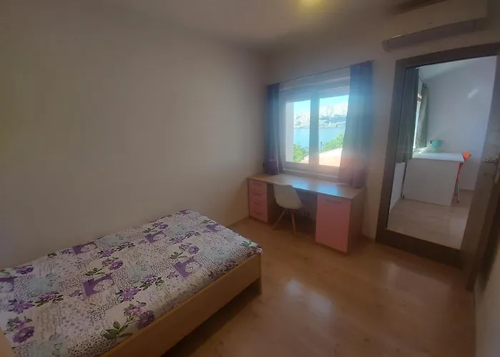 Kricin 14 Laura Appartamento Baška