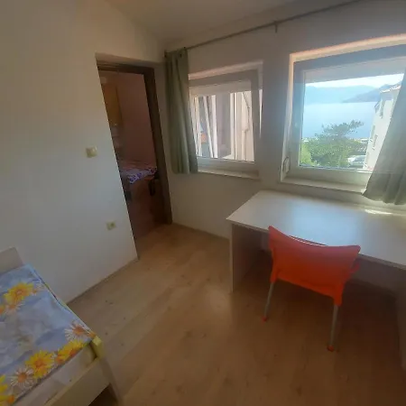 Apartment Kricin 14 Laura Baska (Krk)