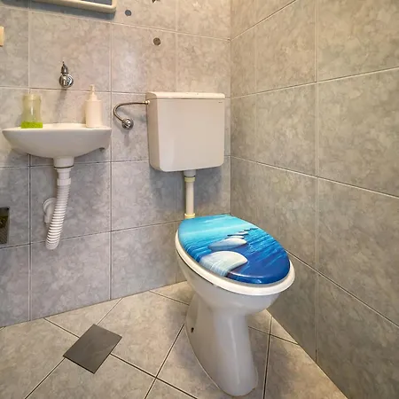 Apartment Kricin 14 Laura Baska (Krk)